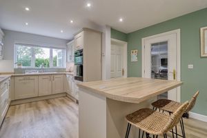 Kitchen- click for photo gallery